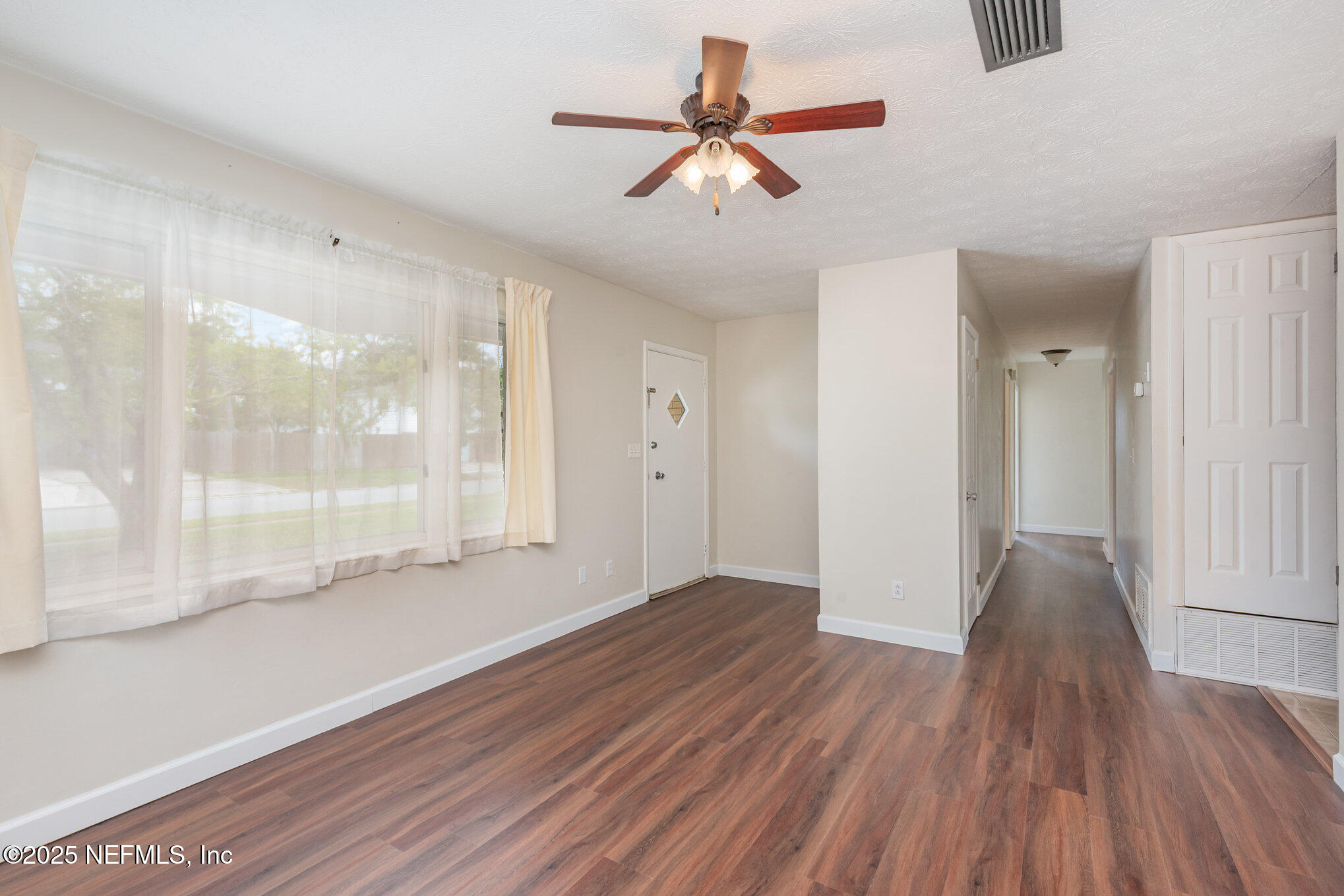 7988 RENAULT Drive
