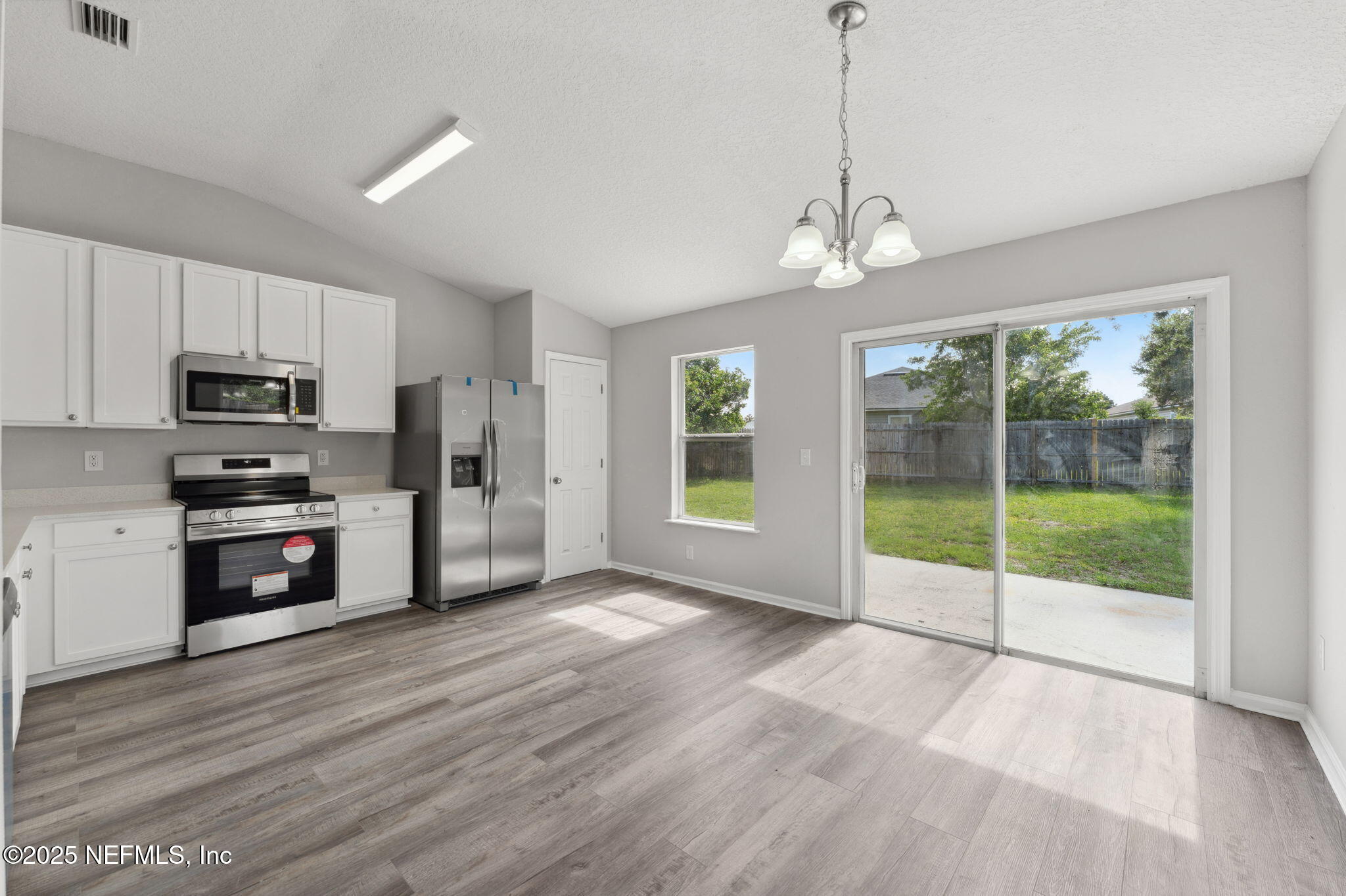 12572 DAYLIGHT Trail