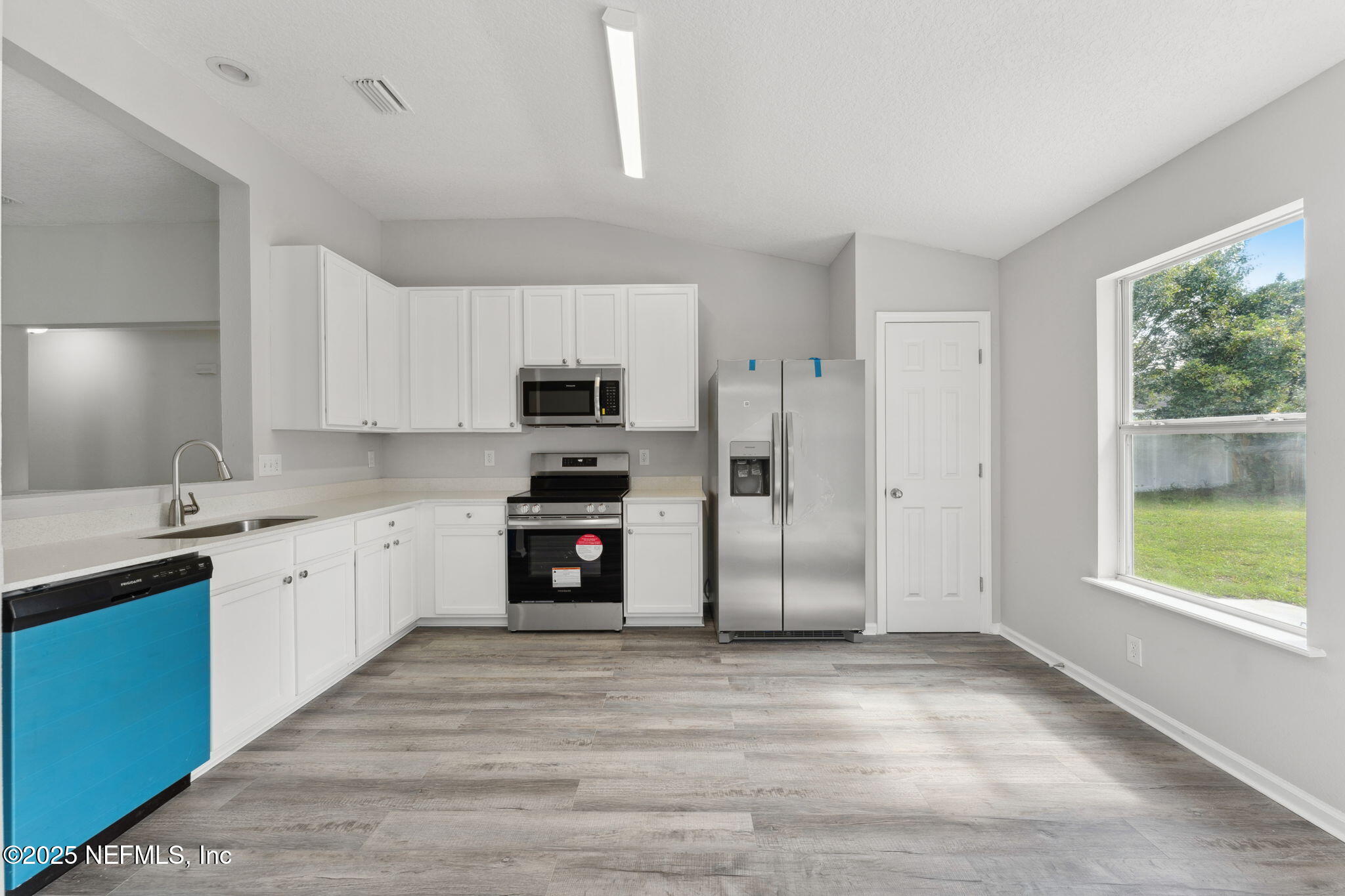 12572 DAYLIGHT Trail