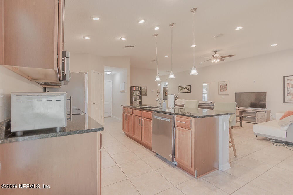 15816 TWIN CREEK Drive