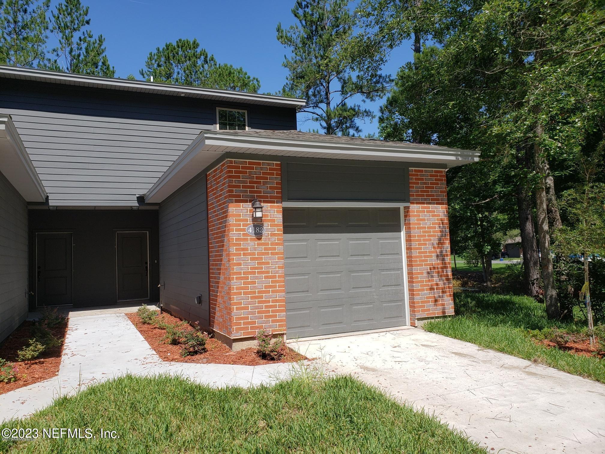 Middleburg, FL home for sale located at 4154 Quiet Creek Loop Unit 135, Middleburg, FL 32068