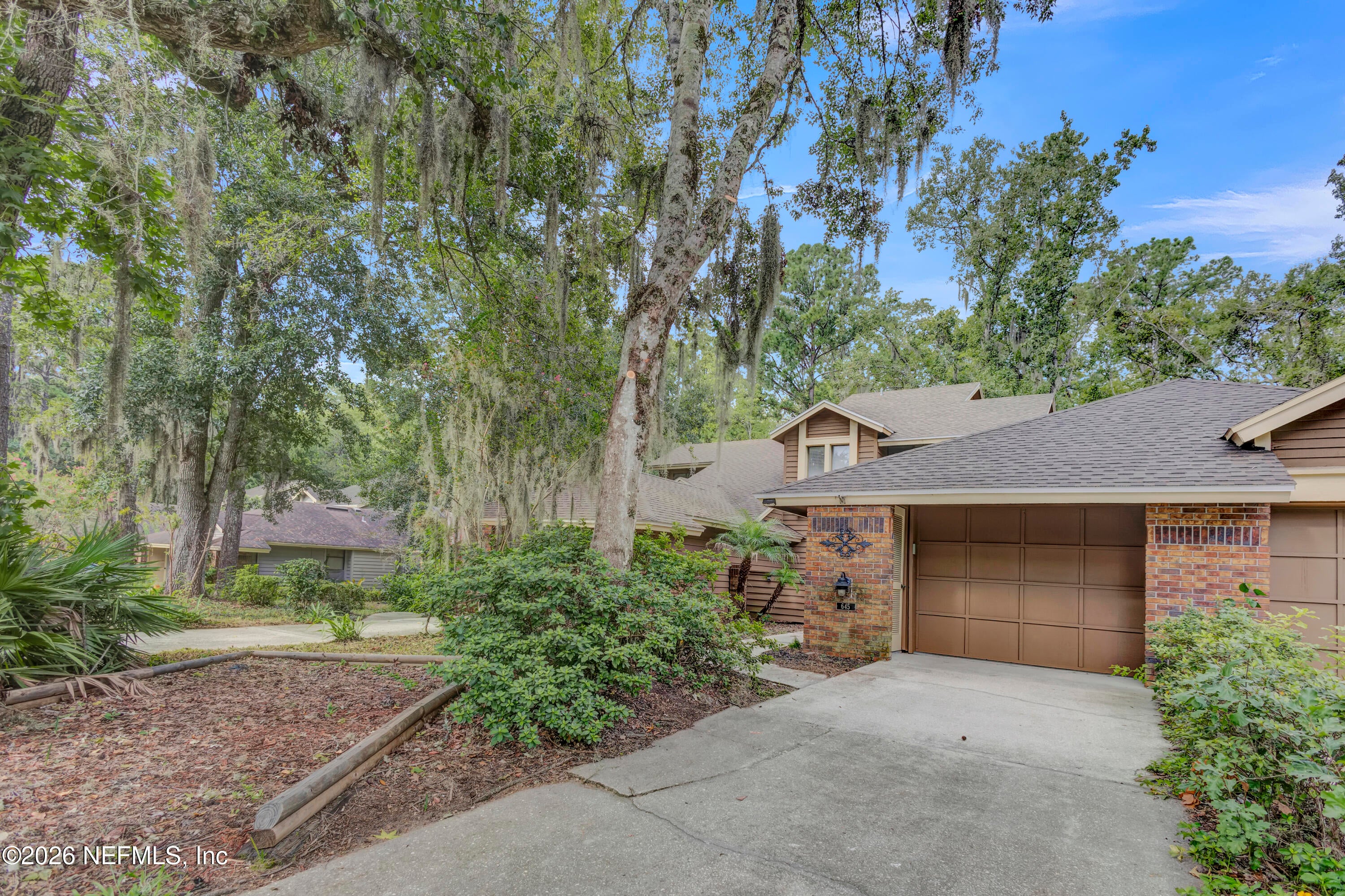 645 WELLS LANDING Drive - Photo 2