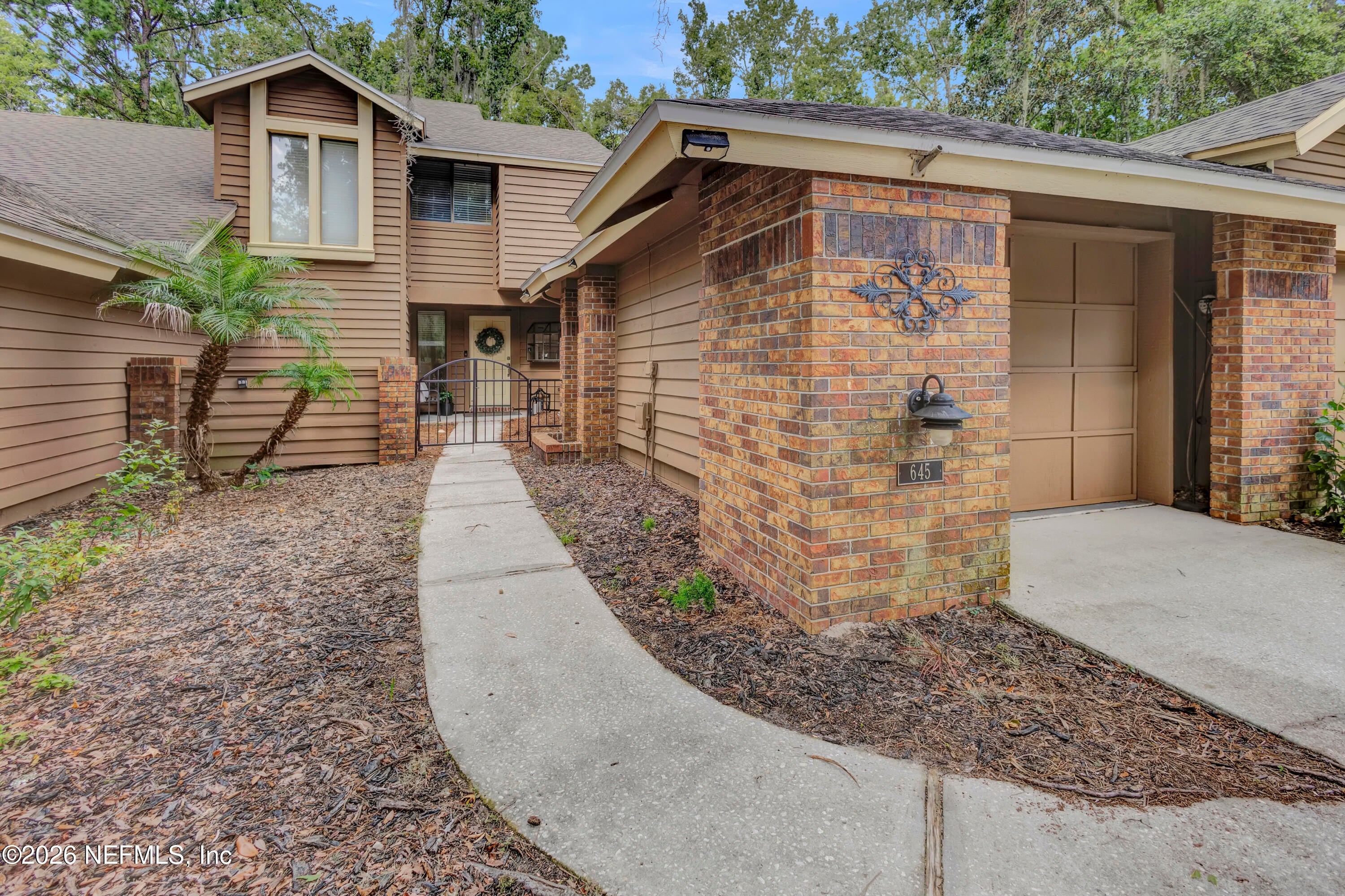 645 WELLS LANDING Drive - Photo 3
