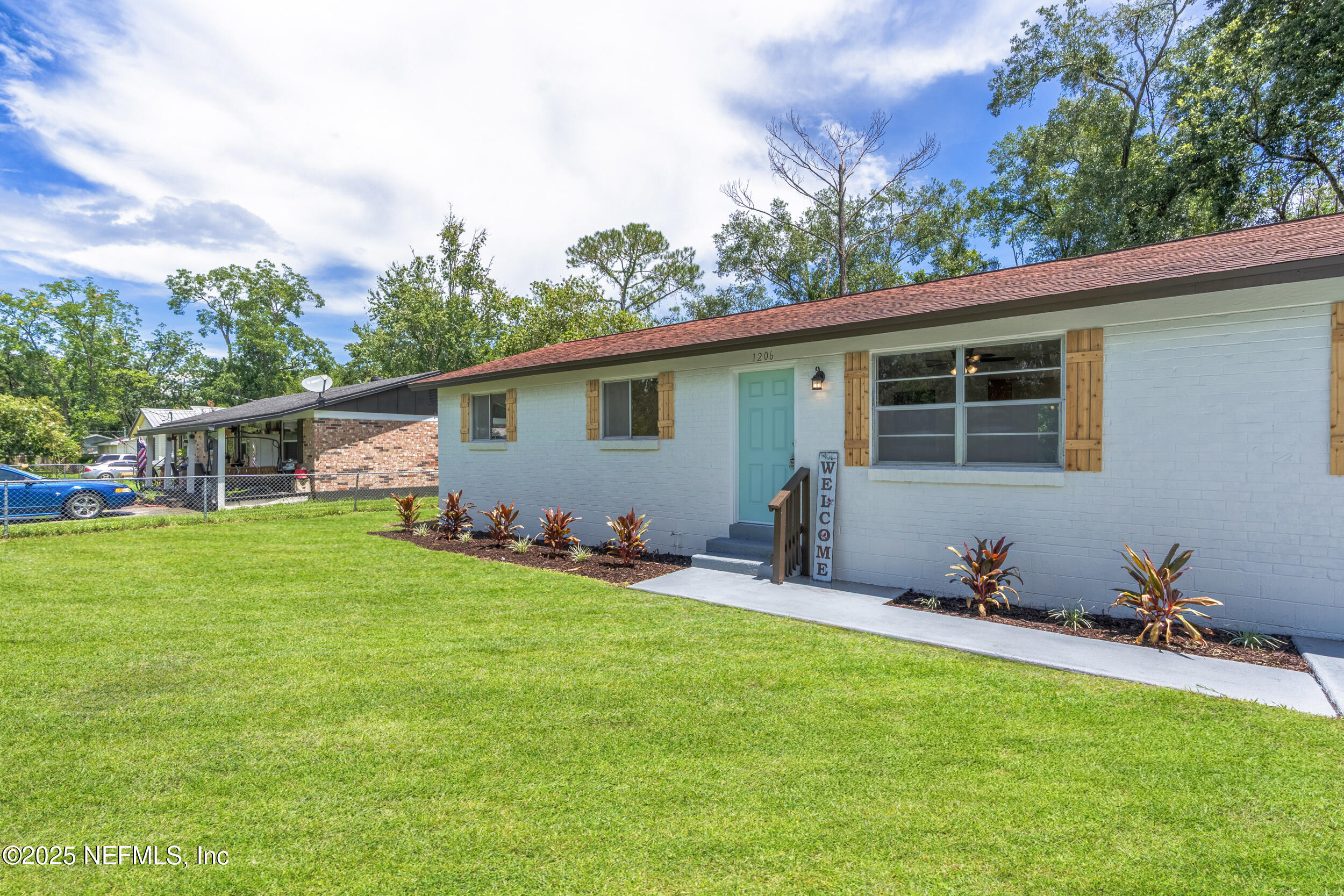 1206 MELROSE Avenue