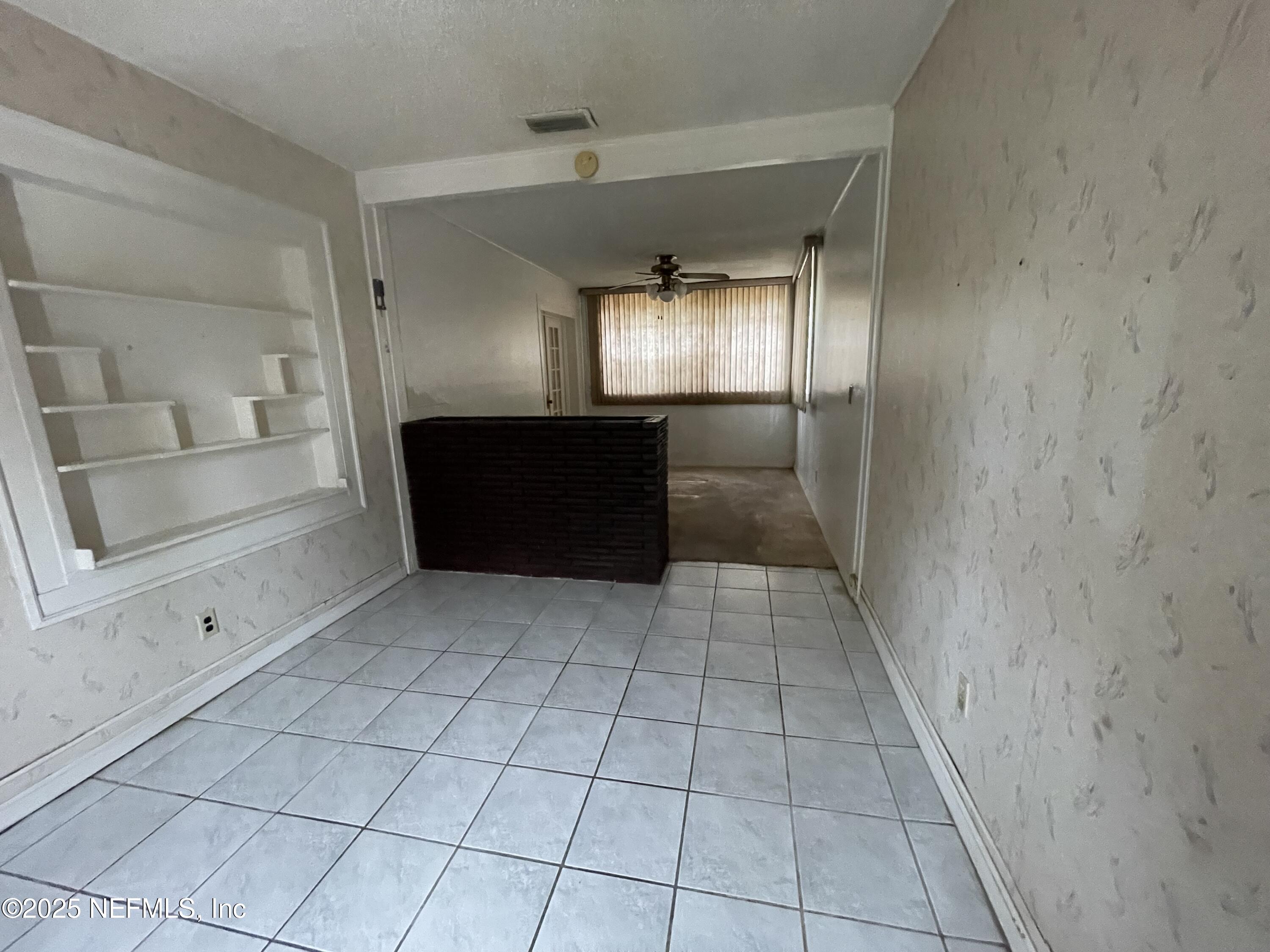 1436 FOREST HILLS Road