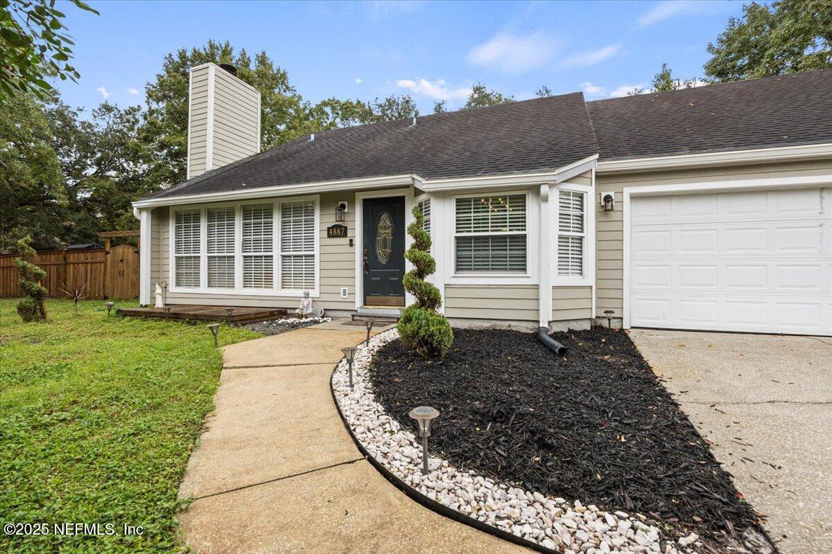 4887 NORTHFORD Place E