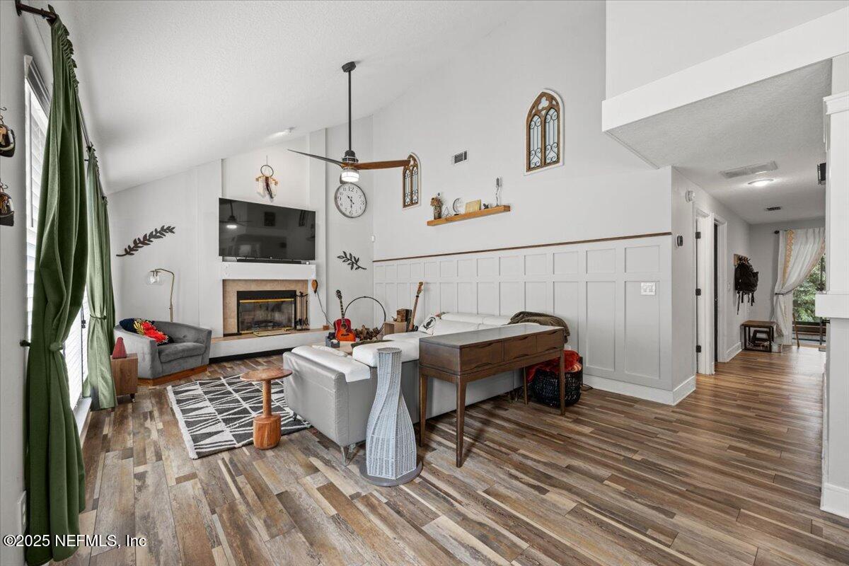 4887 NORTHFORD Place E