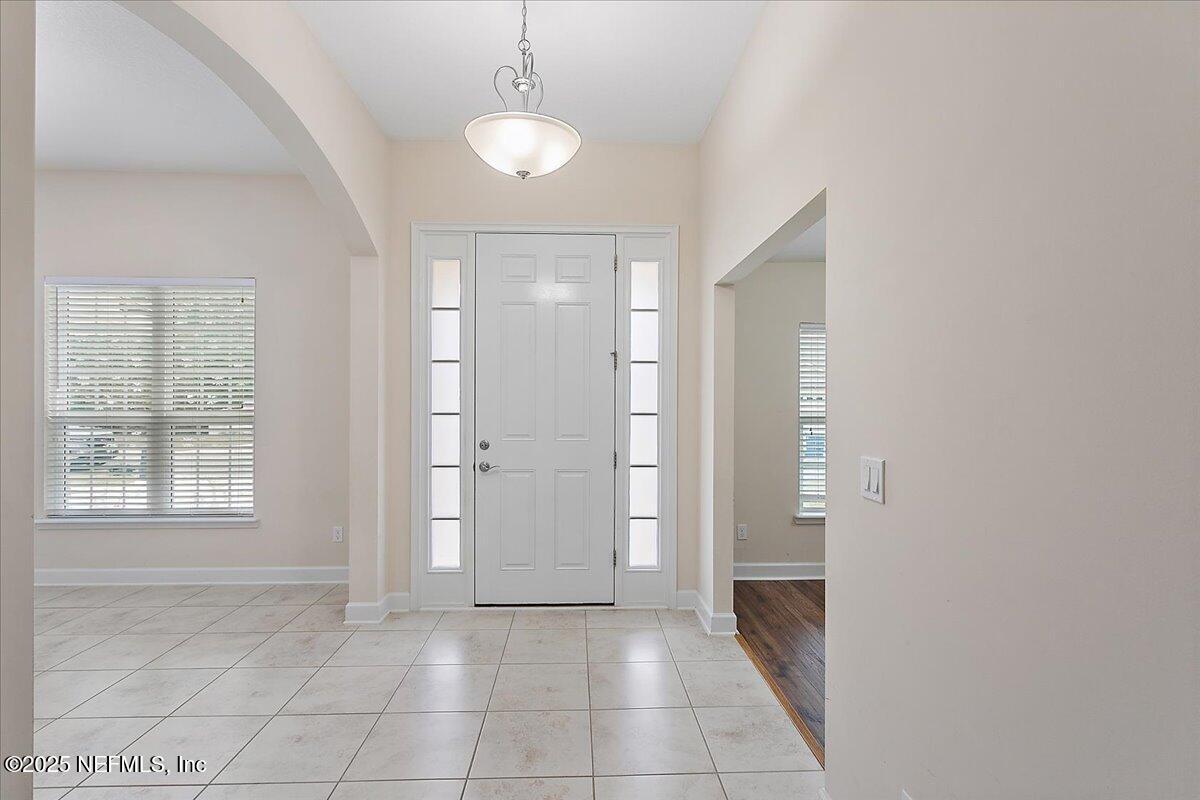 115 SPRING CREEK Way