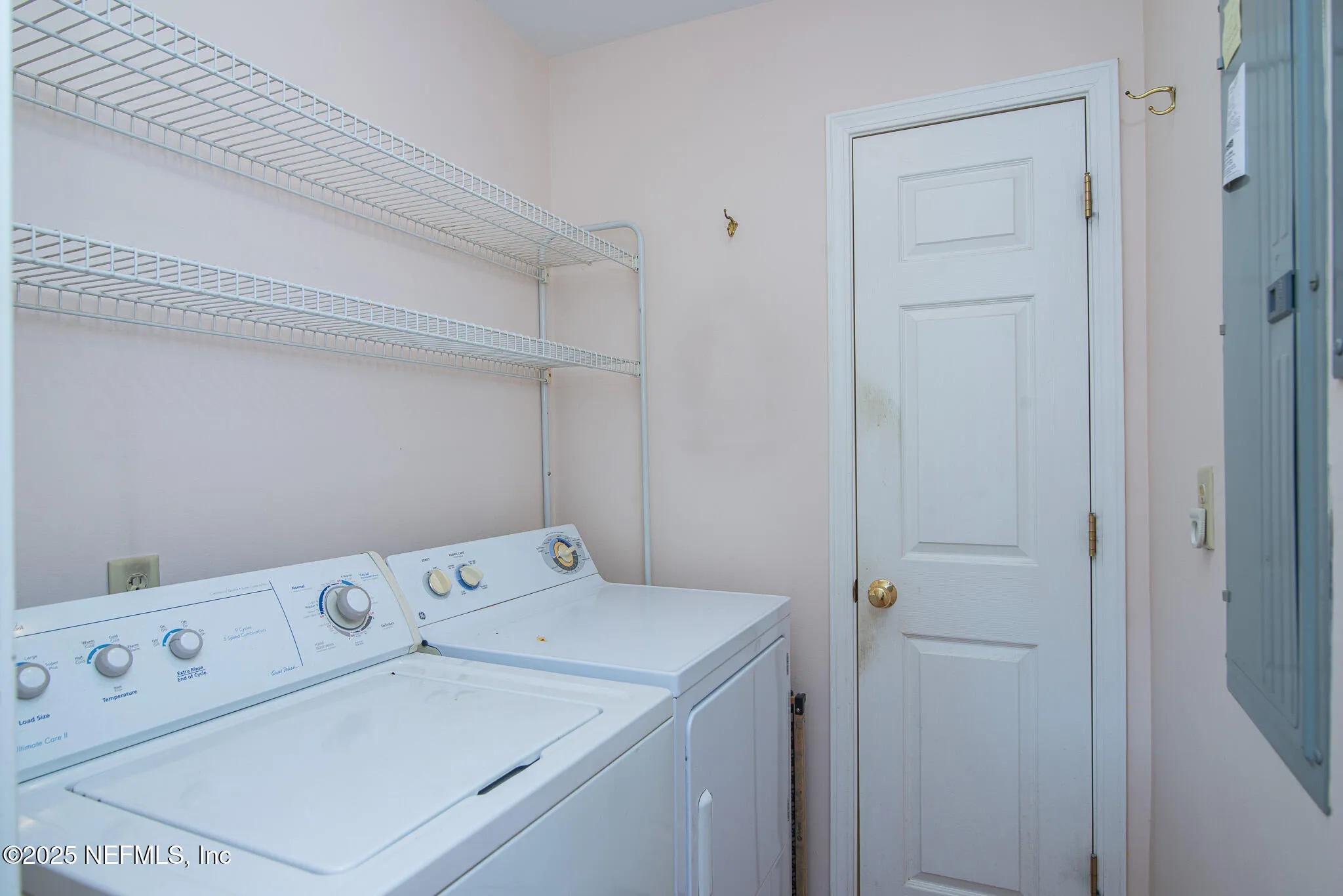 Jacksonville, Florida 32210, United States, 3 Bedrooms Bedrooms, ,3 BathroomsBathrooms,Residential,Pending,207026