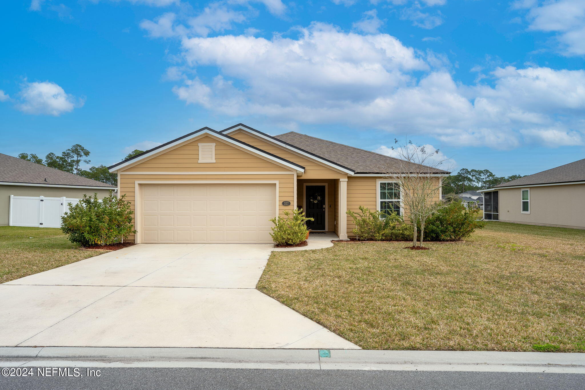 St Augustine, FL home for sale located at 327 Seville Parkway, St Augustine, FL 32086