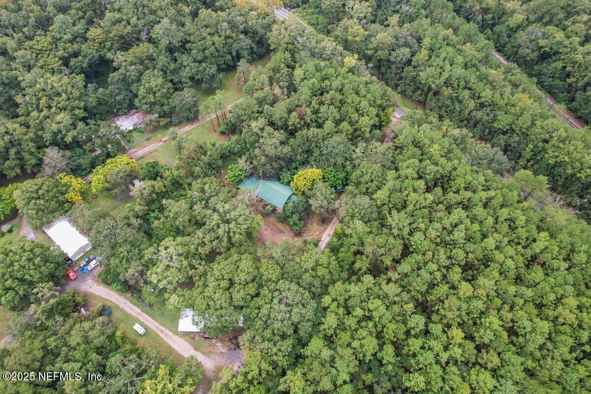 8563 MONCRIEF-DINSMORE Road