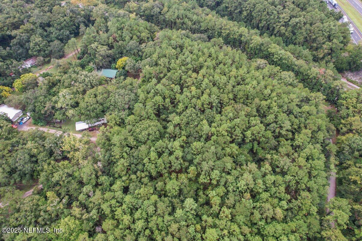 8563 MONCRIEF-DINSMORE Road