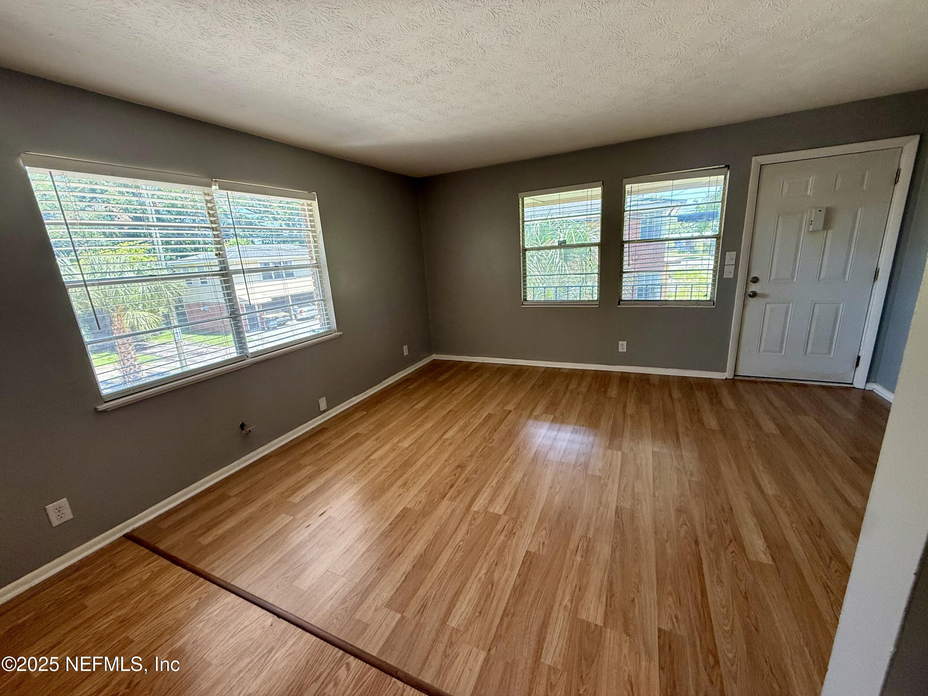 1321 LANDON Avenue A-D