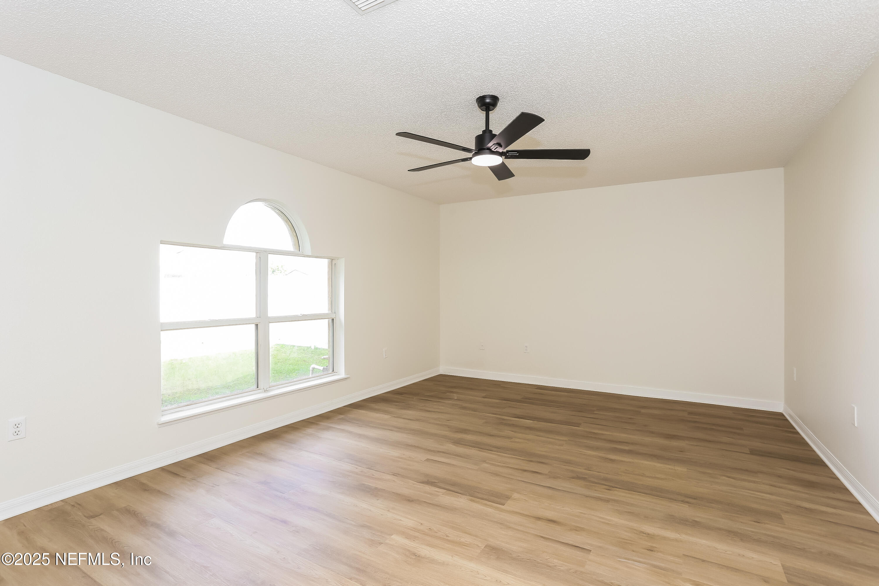 7385 LAWN TENNIS Lane