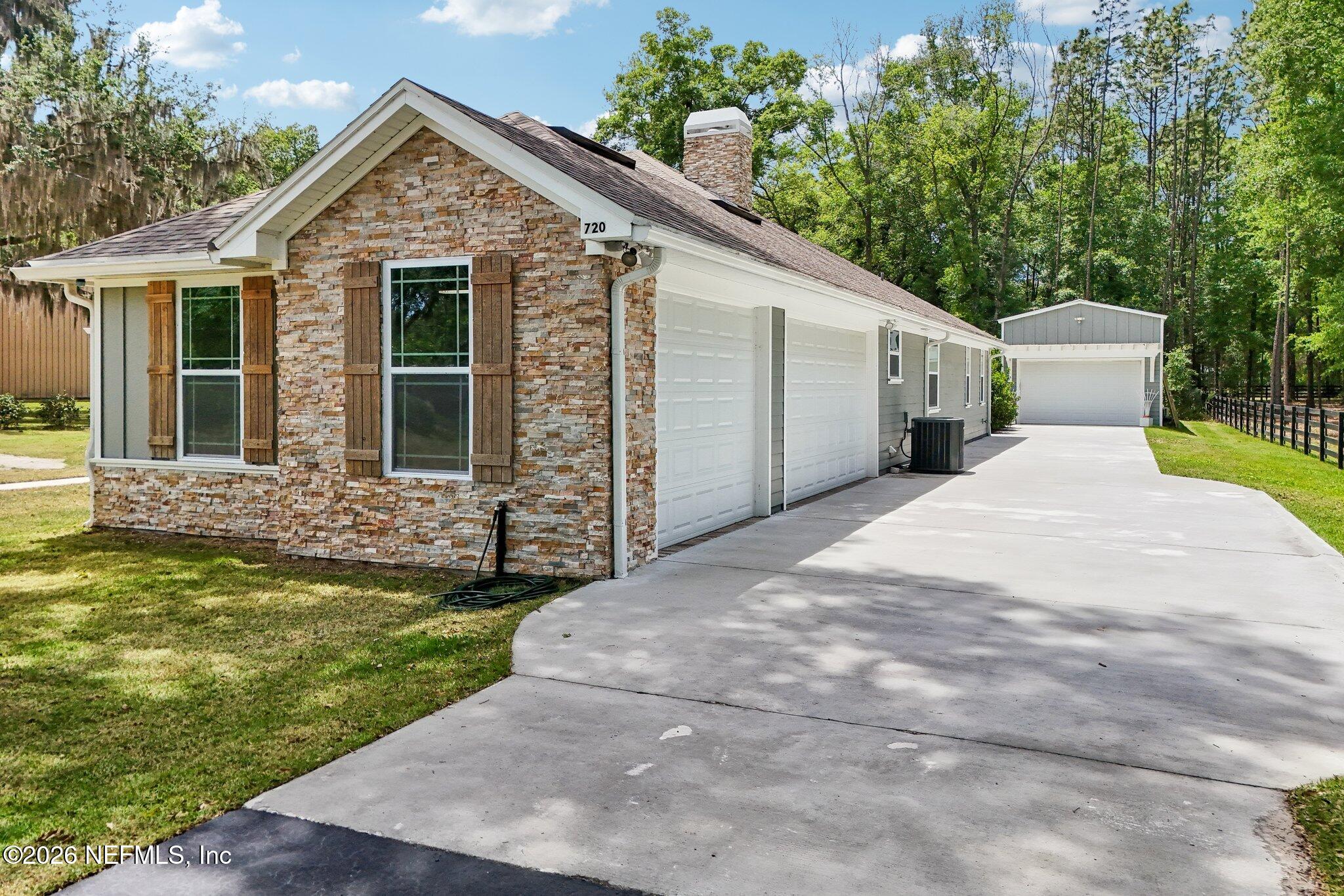 720 ARTHUR MOORE Drive