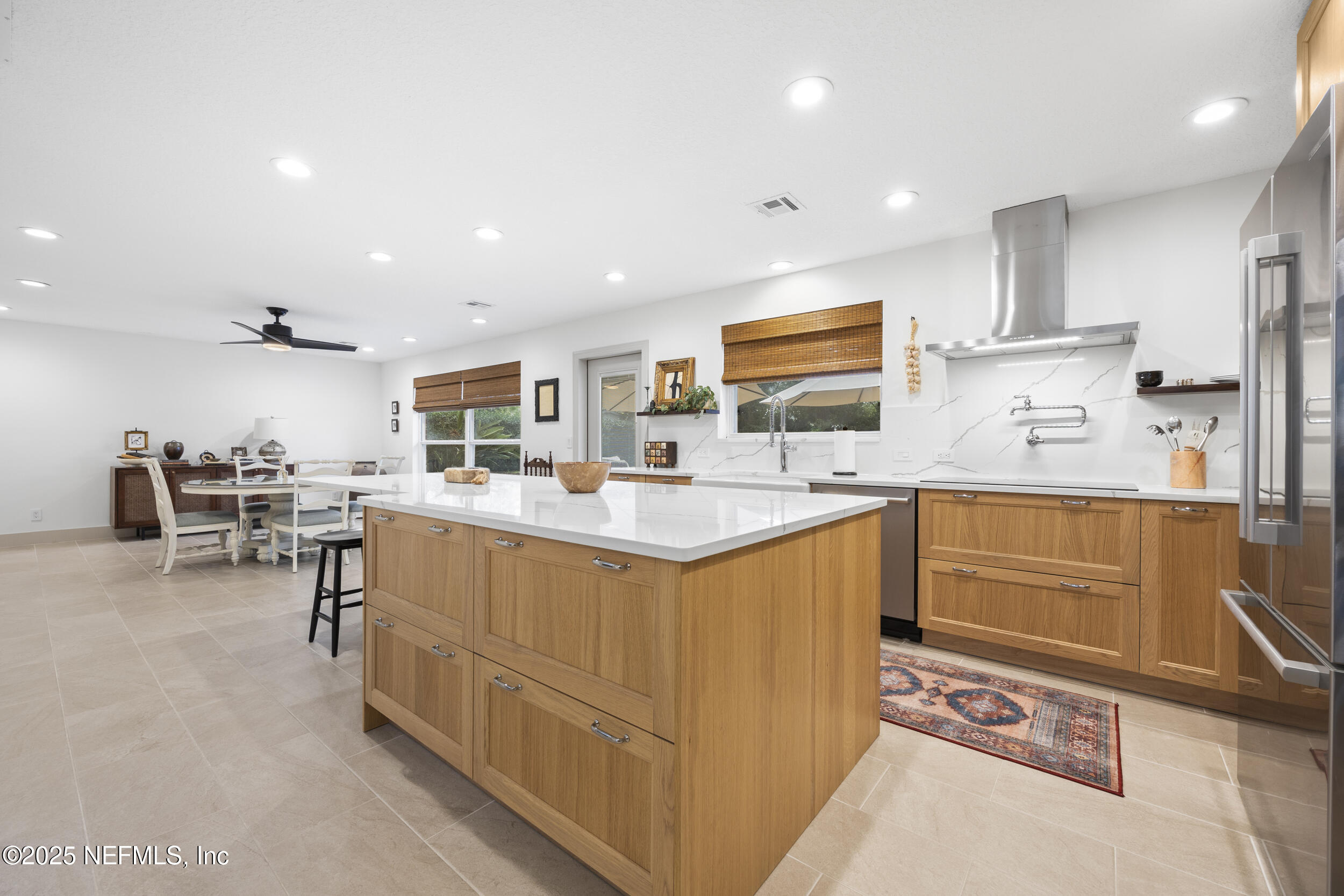 Jacksonville, Florida 32217, United States, 3 Bedrooms Bedrooms, ,3 BathroomsBathrooms,Residential,Pending,22850