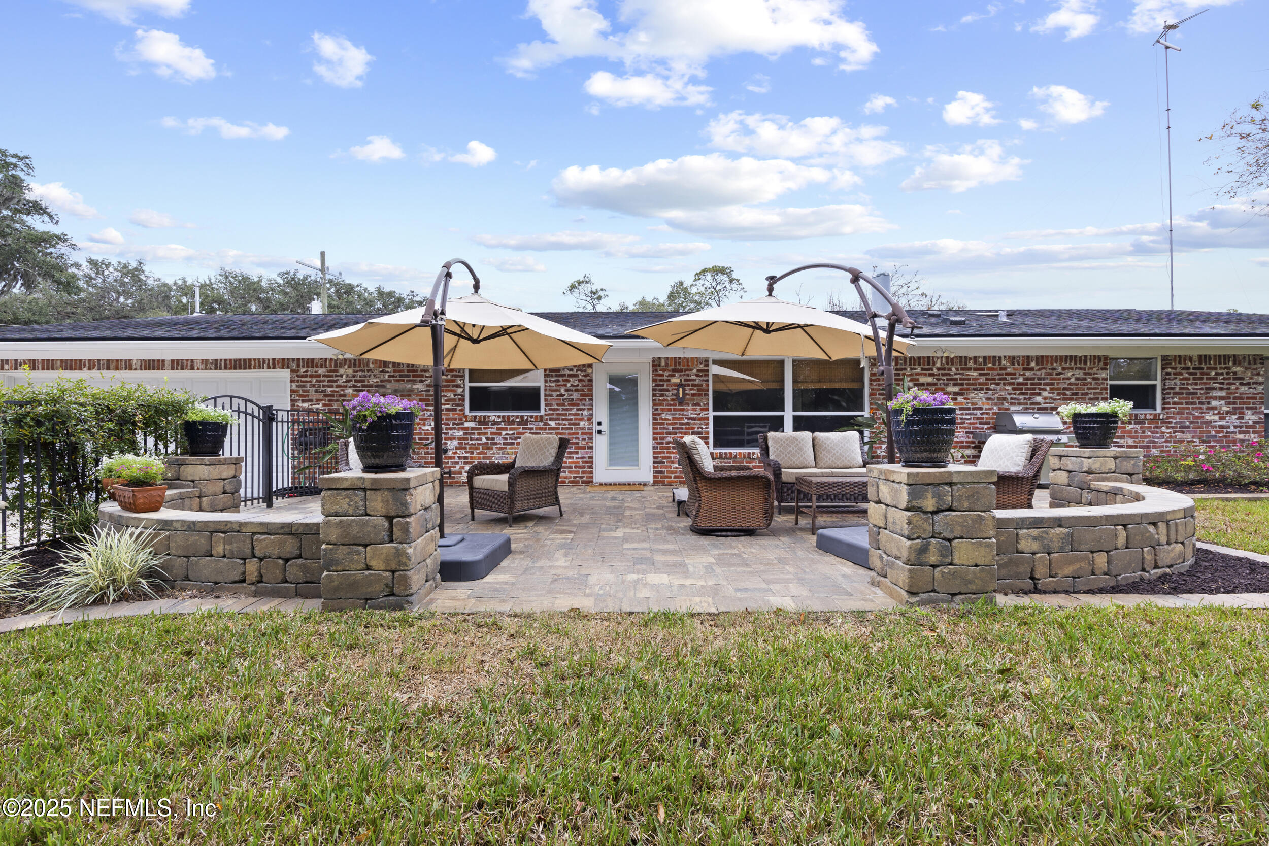 Jacksonville, Florida 32217, United States, 3 Bedrooms Bedrooms, ,3 BathroomsBathrooms,Residential,Pending,22850