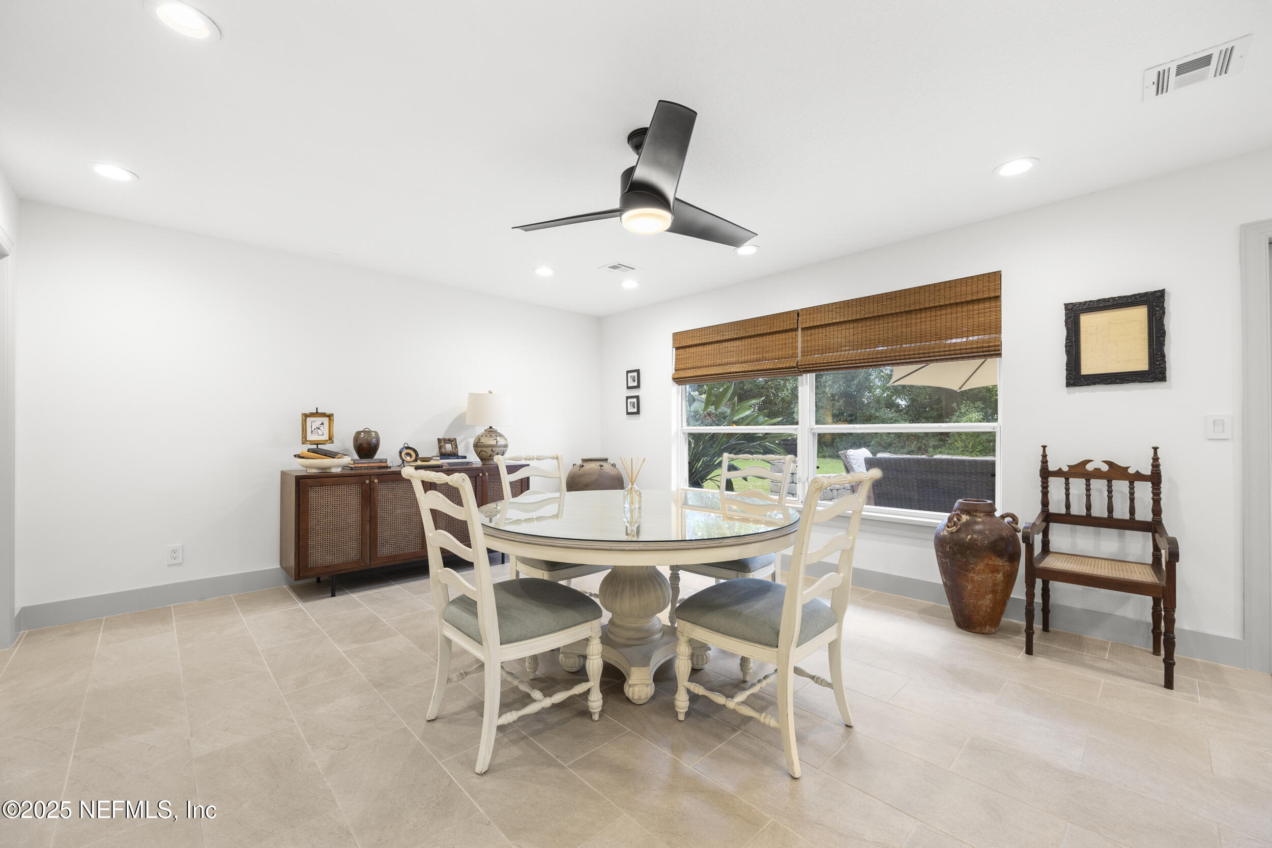 Jacksonville, Florida 32217, United States, 3 Bedrooms Bedrooms, ,3 BathroomsBathrooms,Residential,Pending,22850