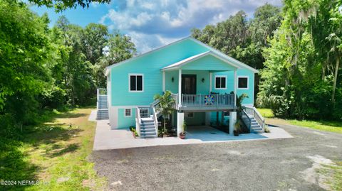 A home in Welaka