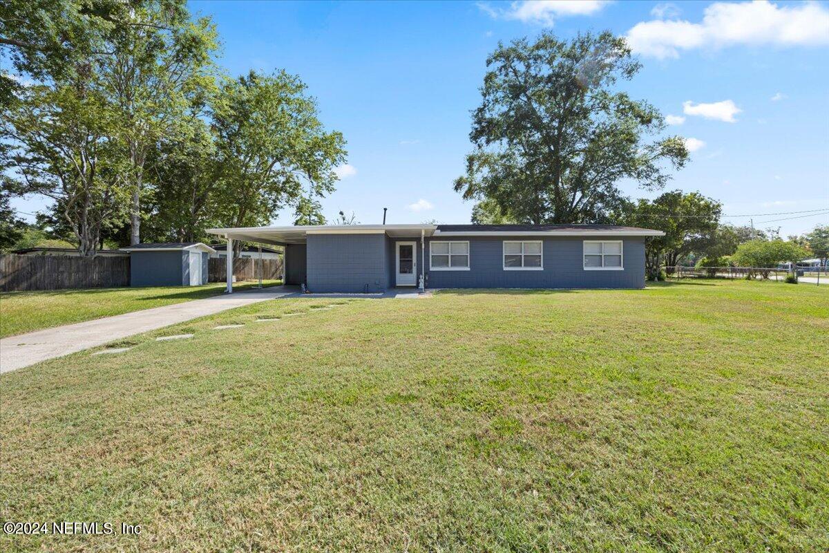 Jacksonville, FL home for sale located at 2165 Bo Peep Drive W, Jacksonville, FL 32210