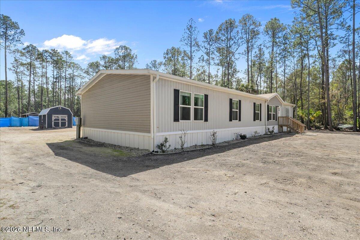 1427 S STATE ROAD 19