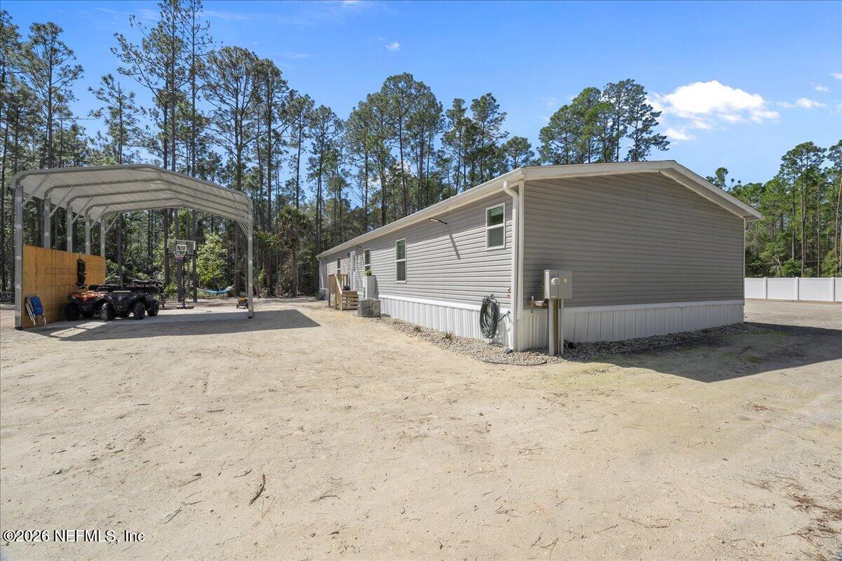 1427 S STATE ROAD 19