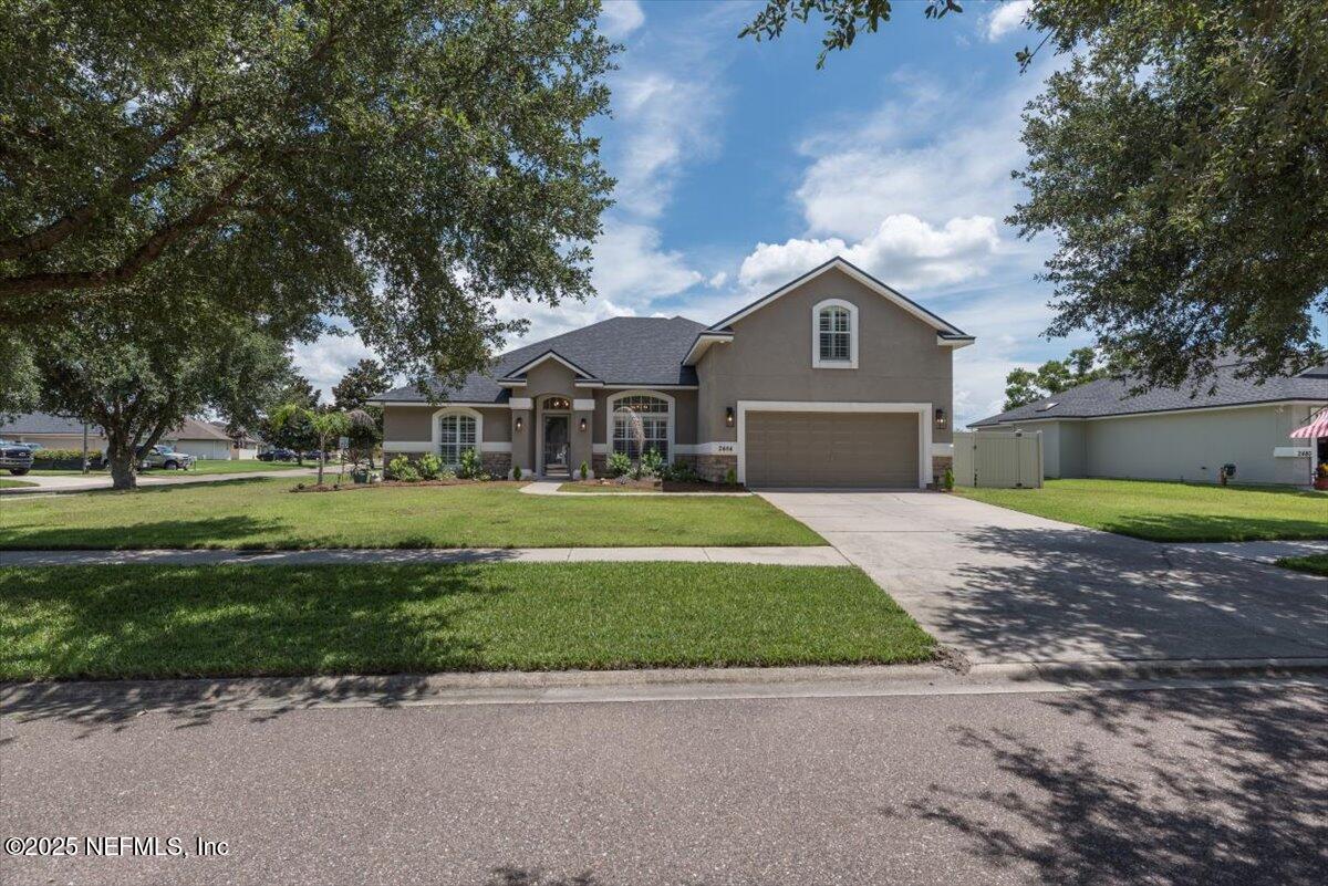 2484 ROYAL POINTE Drive