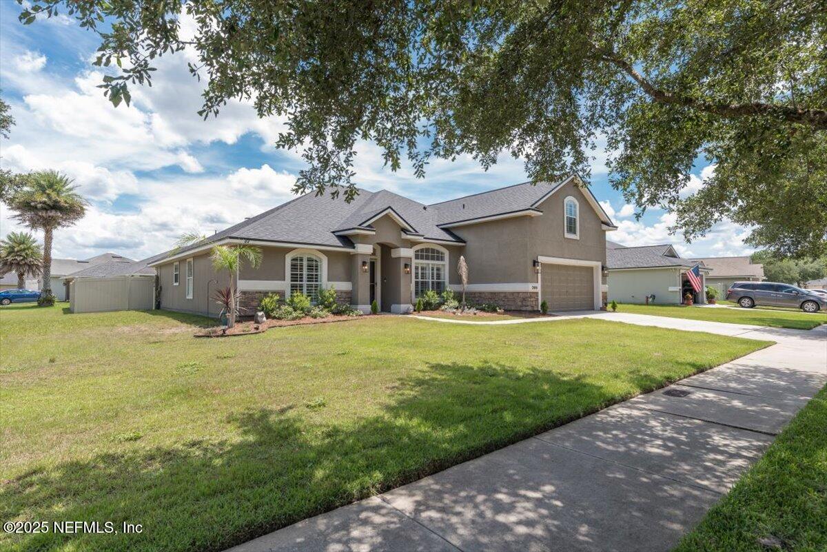 2484 ROYAL POINTE Drive