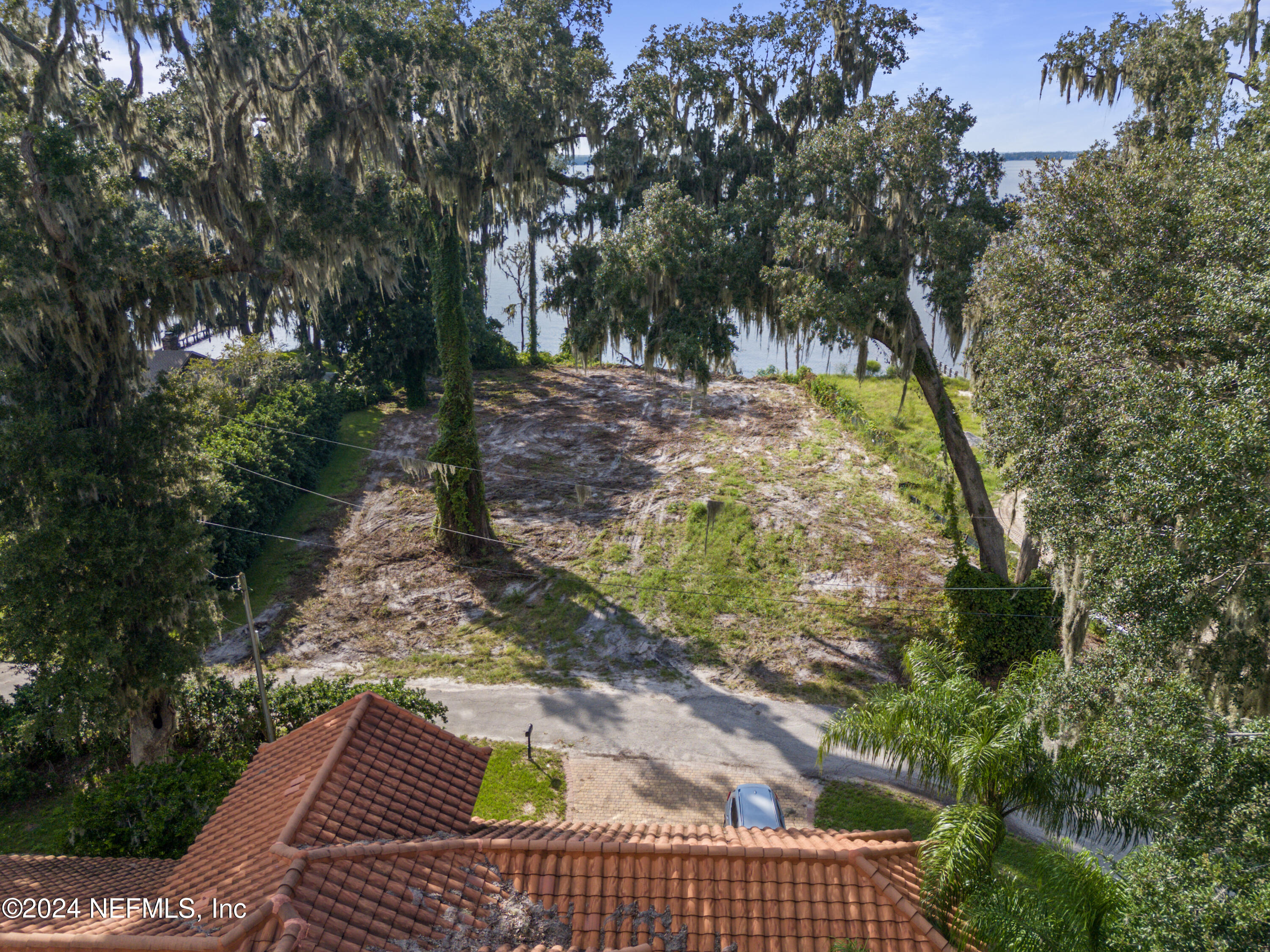 2214 TIVOLI Lane