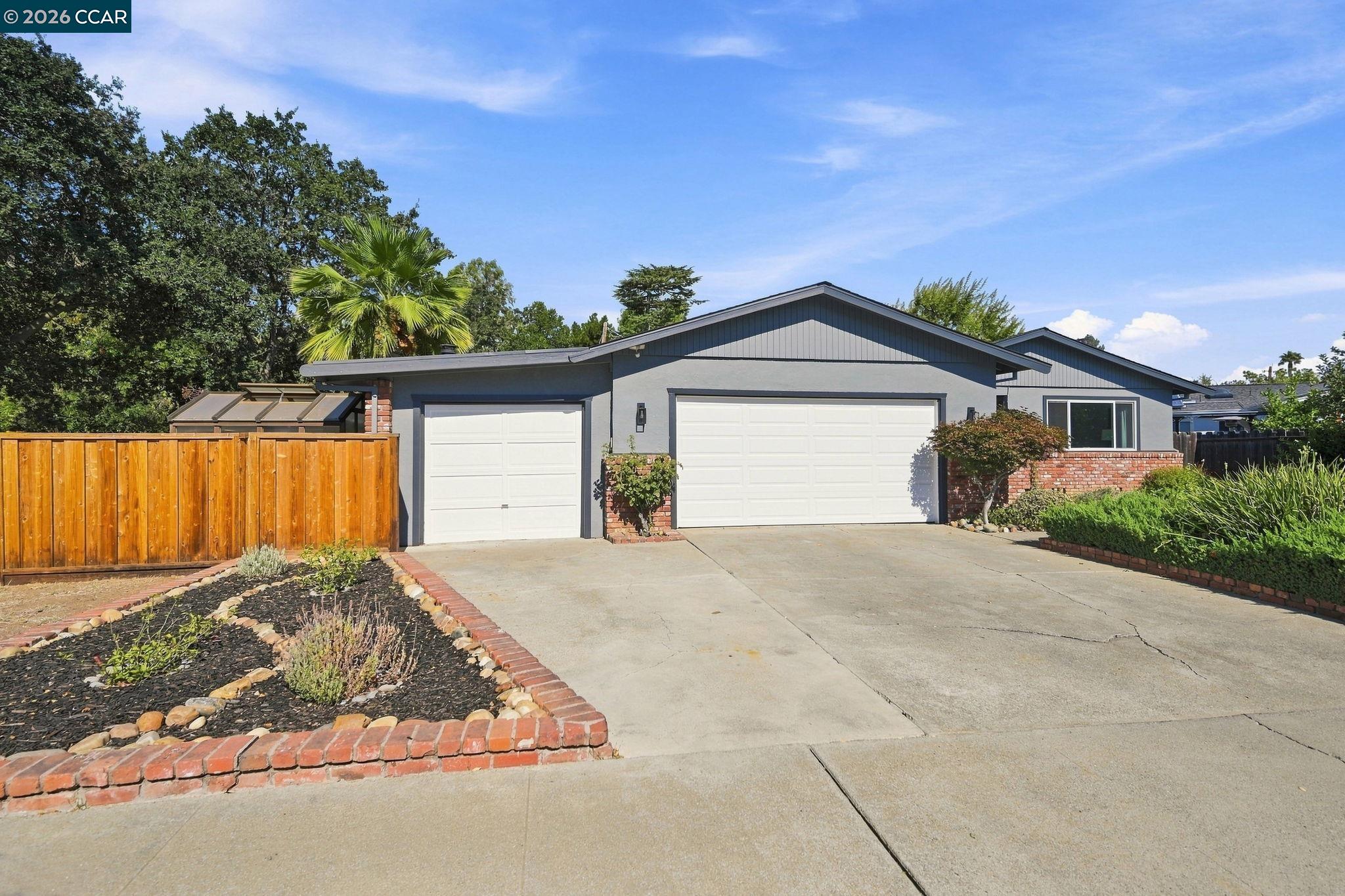 1445 Bassett Dr