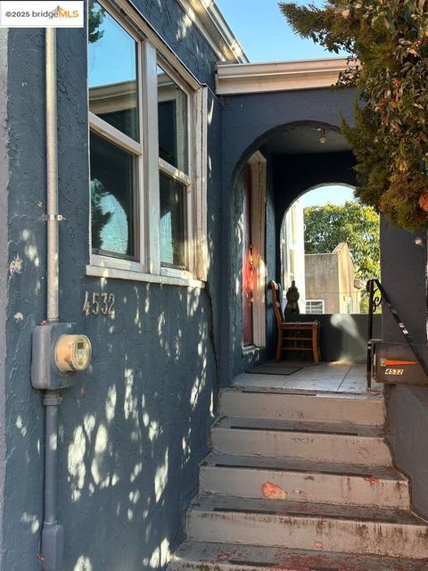 4532 Pampas Ave, Oakland, CA 94619 - #: 41081145