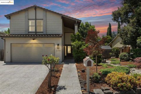 2254 Hidden Lakes Ct, Martinez, CA 94553 - #: 41100485