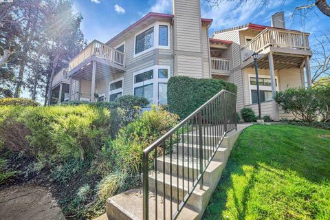 3428 Smoketree Commons Dr, Pleasanton, CA 94566 - MLS#: 41087234