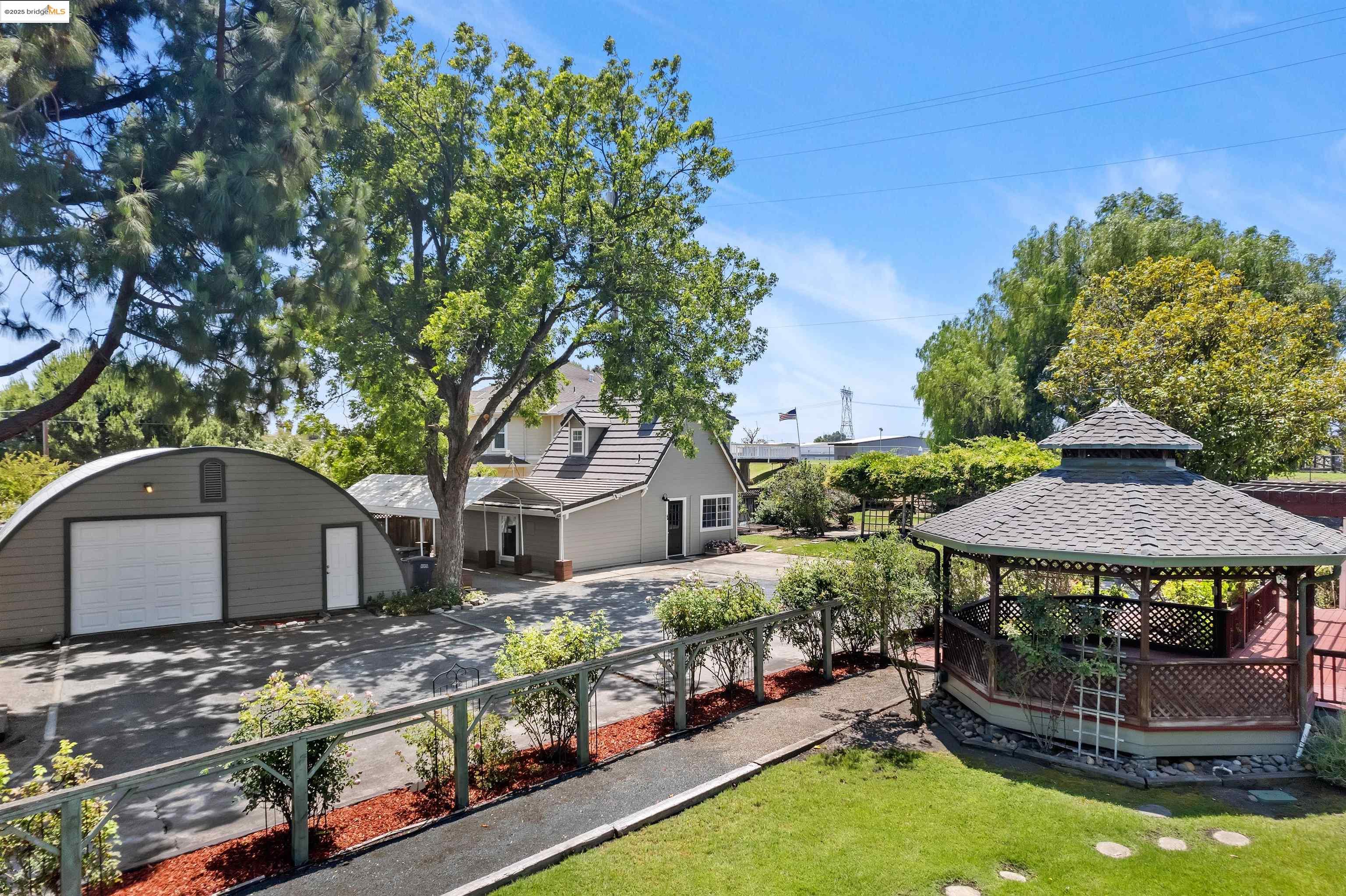 2210 Taylor Rd