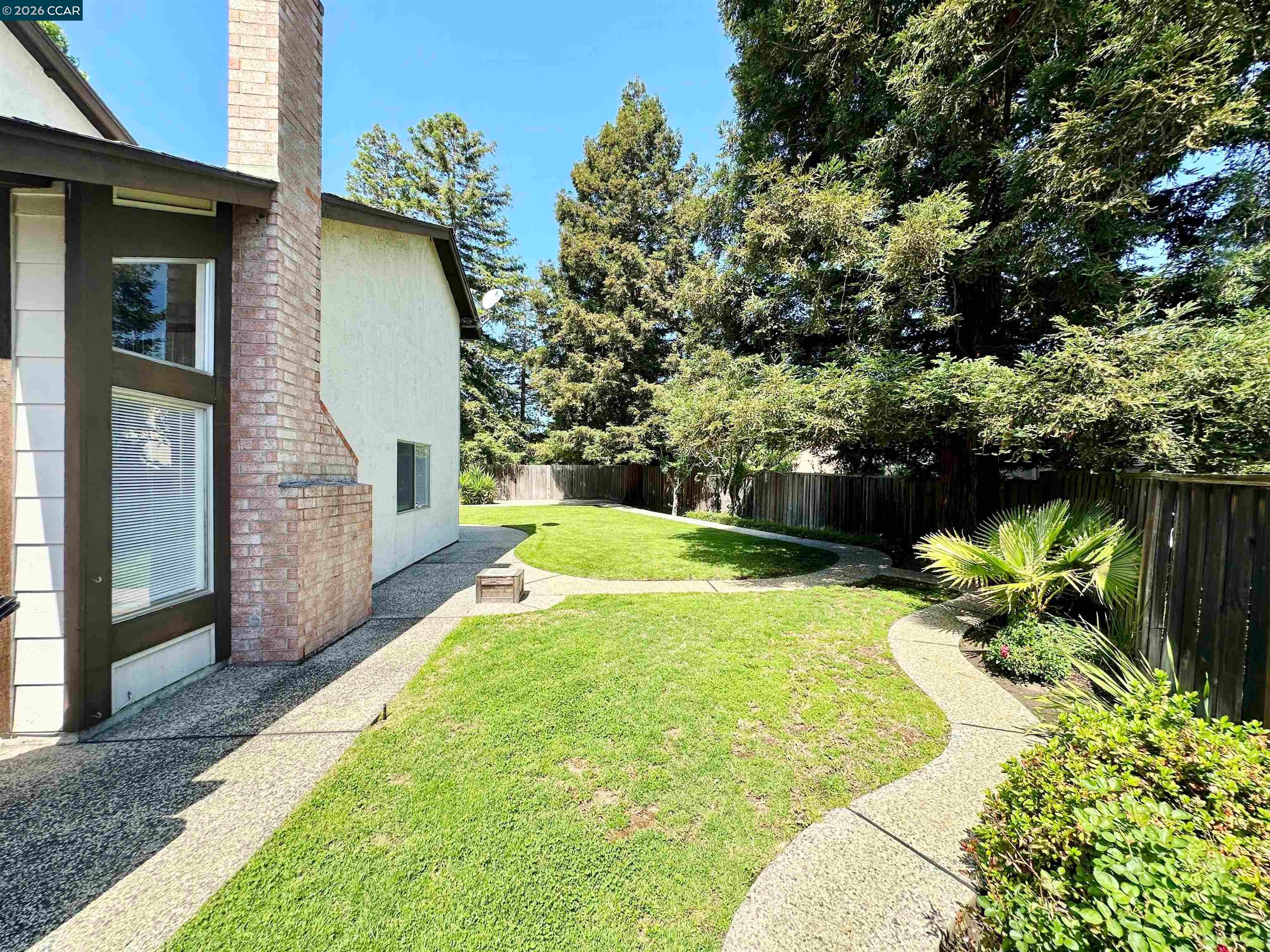 4864 Shadowfalls Dr