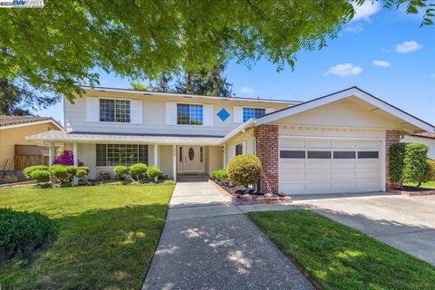 2850 Calle Reynoso Pleasanton CA 94566