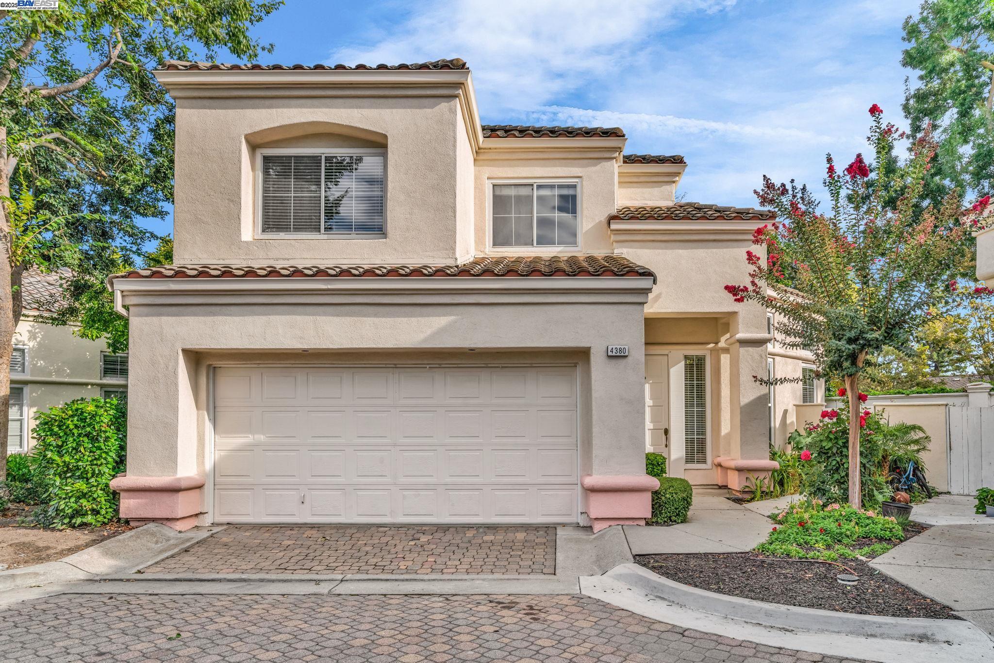 4380 Diavila Ave