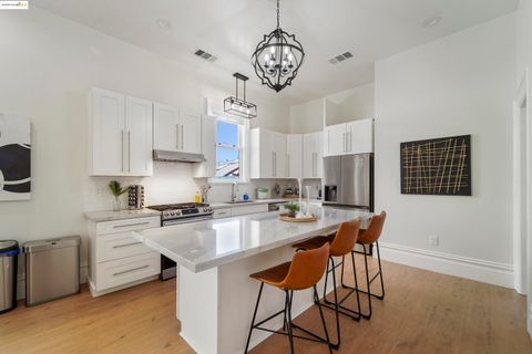 1662 14th Street, Oakland, CA 94607 - #: 41082959