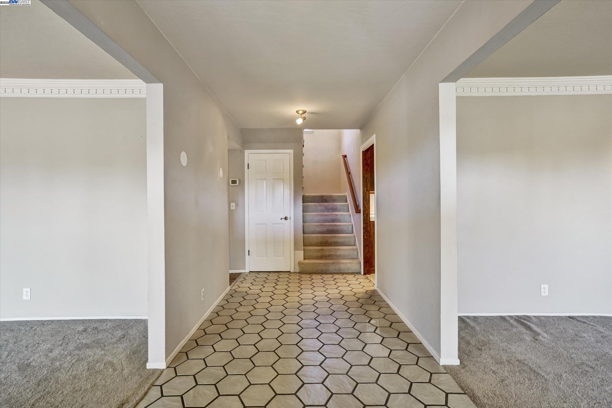 23 Tracy Ct