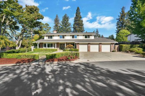 23 Tracy Ct Alamo CA 94507