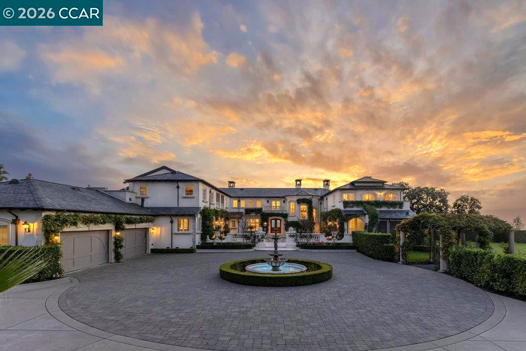 10 Serenity Ln