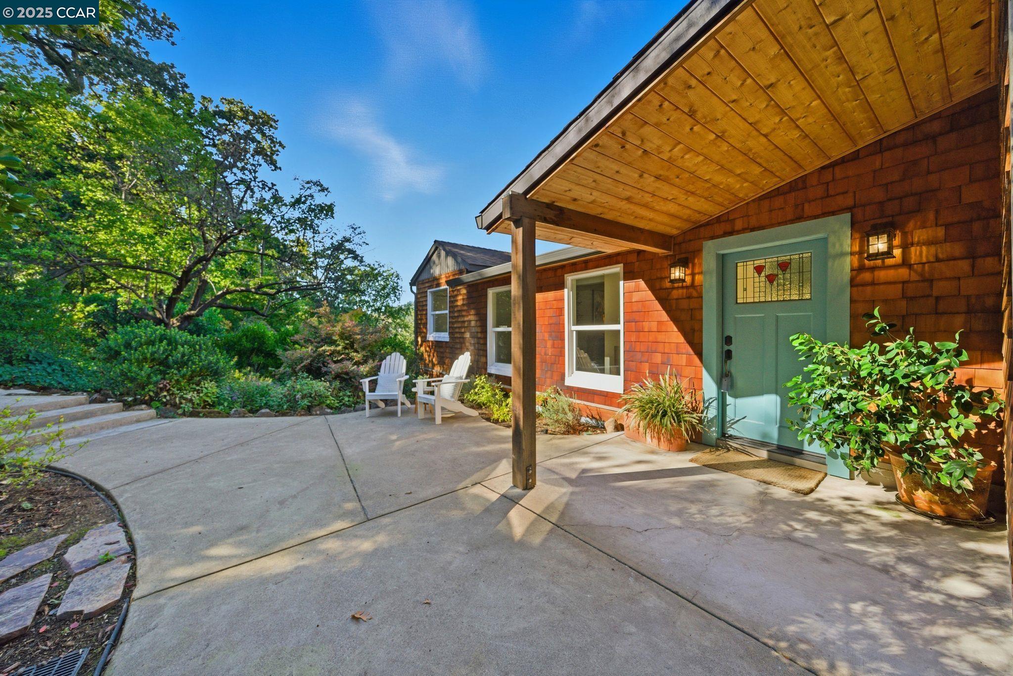 3665 Boyer Cir