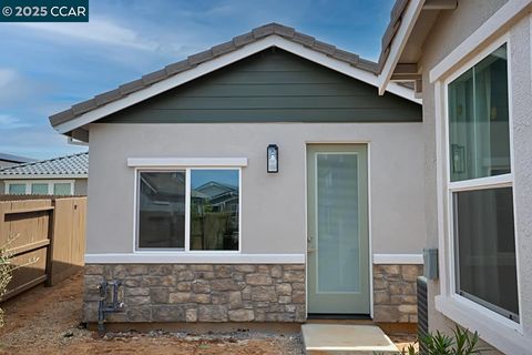 MLS: 41092435
