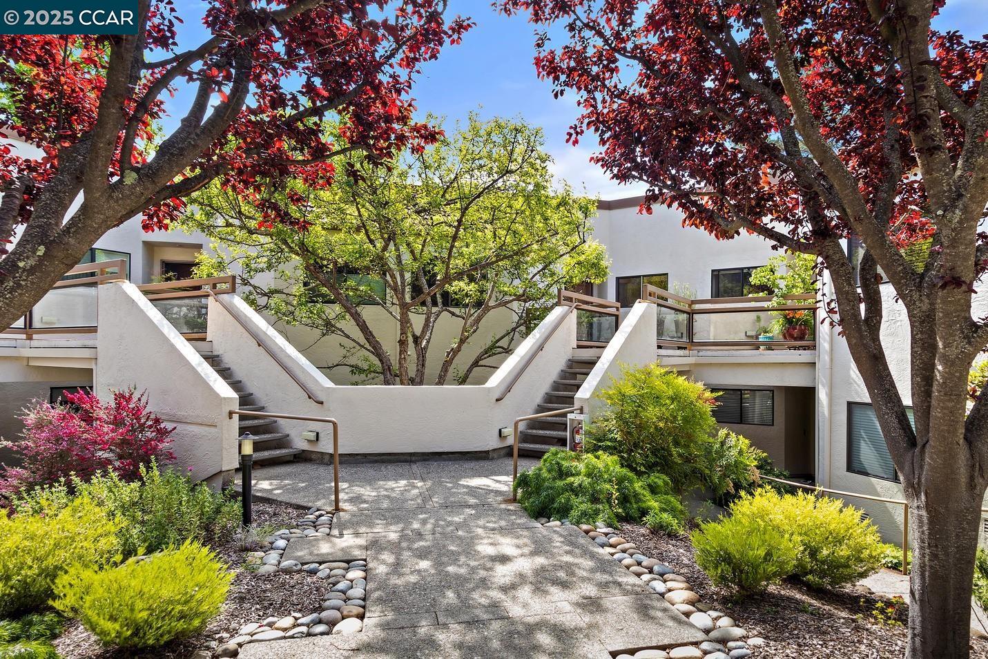 3306 Ptarmigan Dr 2B