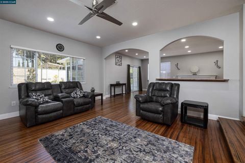 MLS: 41097547