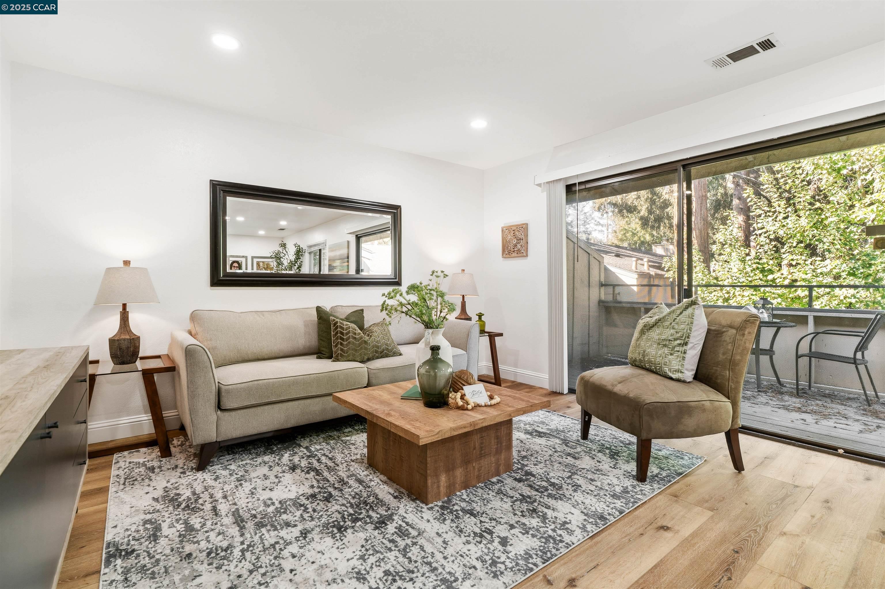 2145 Northwood Cir B