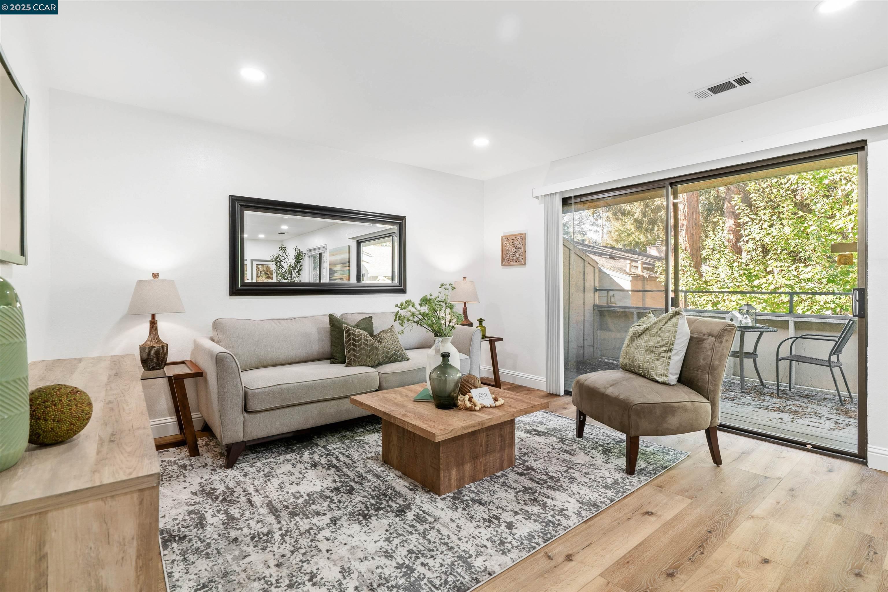 2145 Northwood Cir B