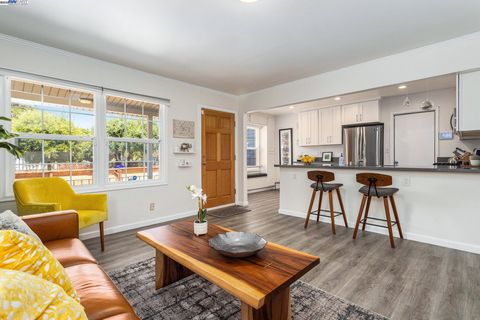 726 31St St, Richmond, CA 94804 - #: 41087350