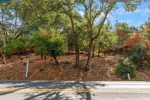 Glorietta Blvd Orinda CA 94563