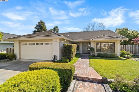 32748 Fairfield St, Union City, CA 94587 - MLS#: 41092736